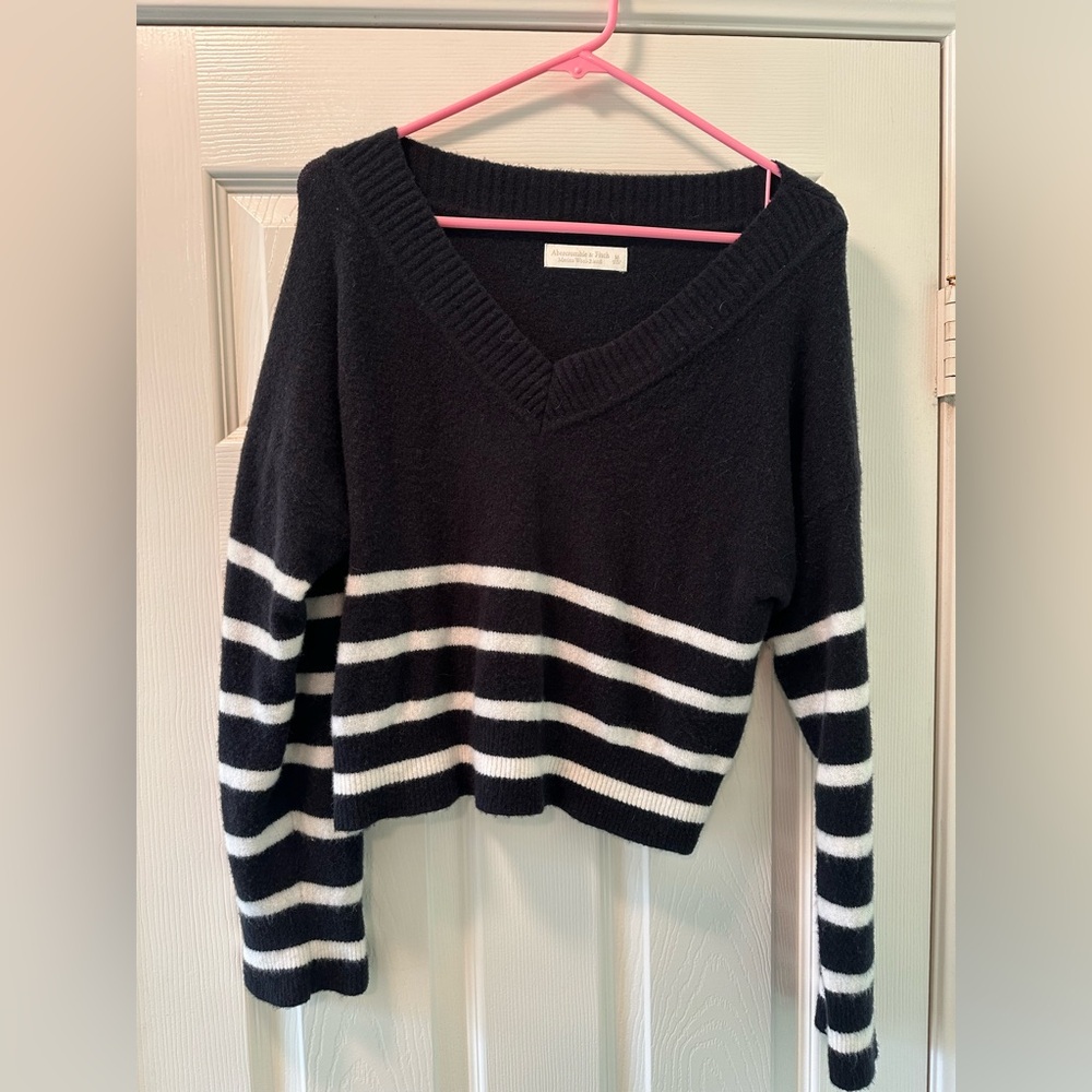 Abercrombie & Fitch, wool crop sweater